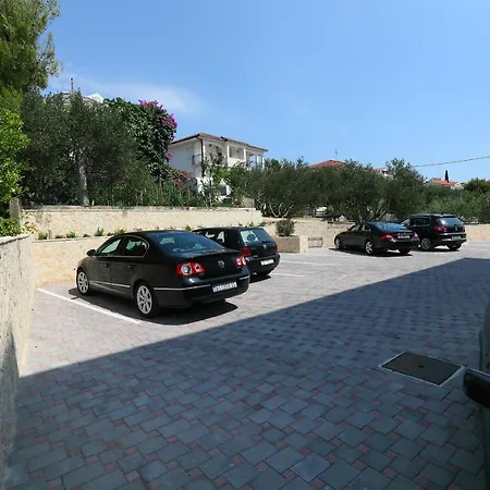 Seaside With A Swimming Pool Okrug Gornji, Ciovo - 5959 Τρογκίρ