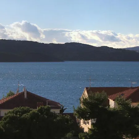 Seaside With A Swimming Pool Okrug Gornji, Ciovo - 5959 Διαμέρισμα Τρογκίρ