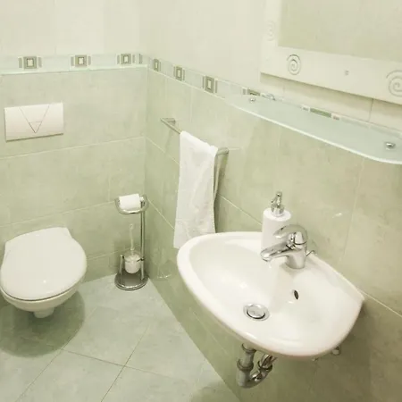 Διαμέρισμα Seaside With A Swimming Pool Okrug Gornji, Ciovo - 5959