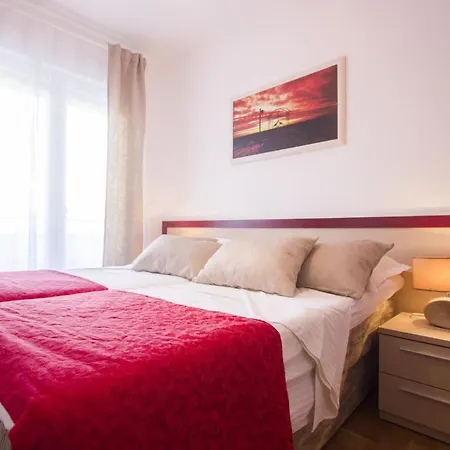 Διαμέρισμα Seaside With A Swimming Pool Okrug Gornji, Ciovo - 5959